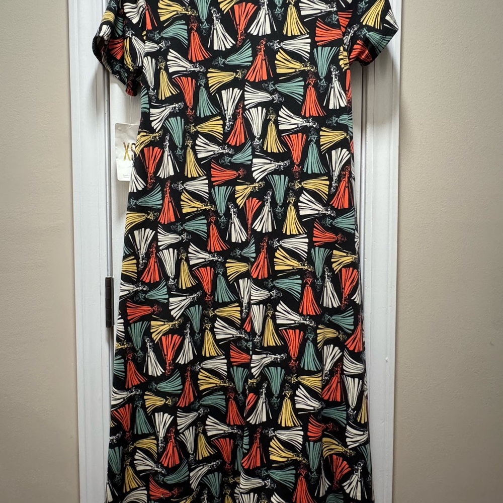 NWT: LuLaRoe Disney Sleeping Beauty, Aurora, Style Carly Dress in XS